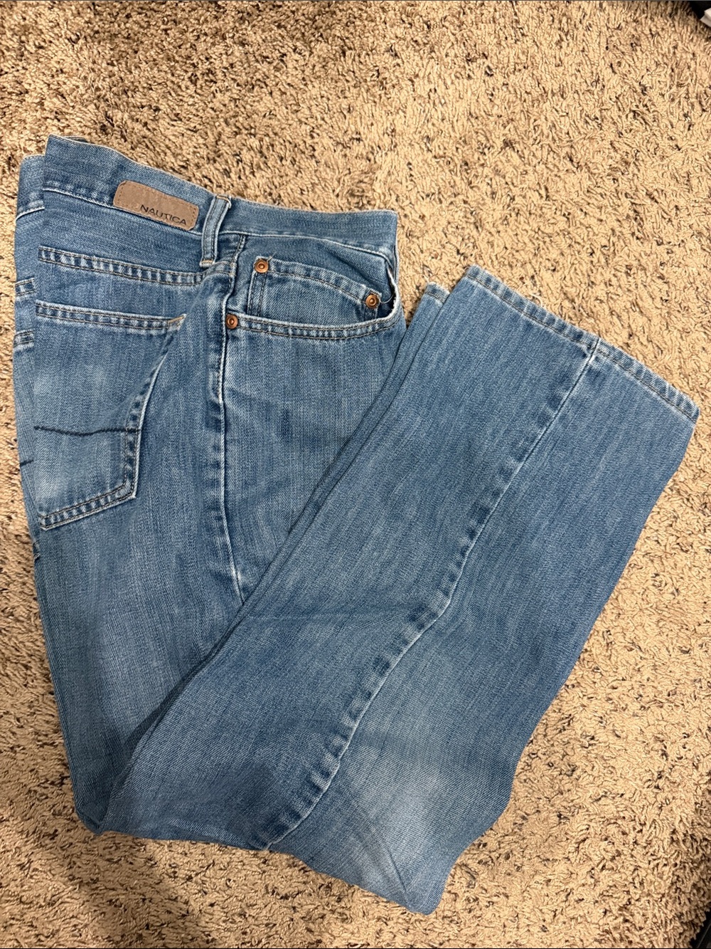 Nautica men’s Light Blue Straight-Leg Jeans 34/30